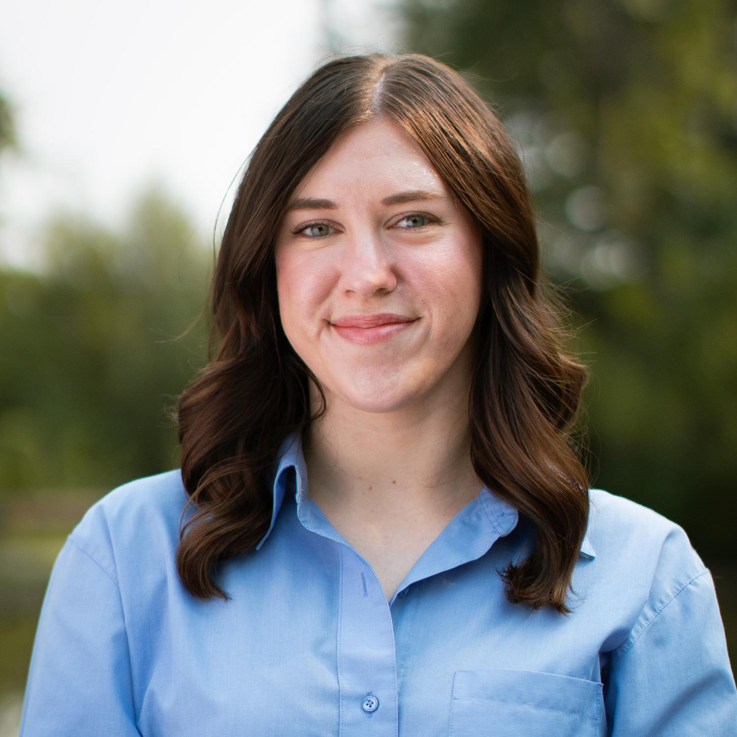 Portrait of Lauren Viar.