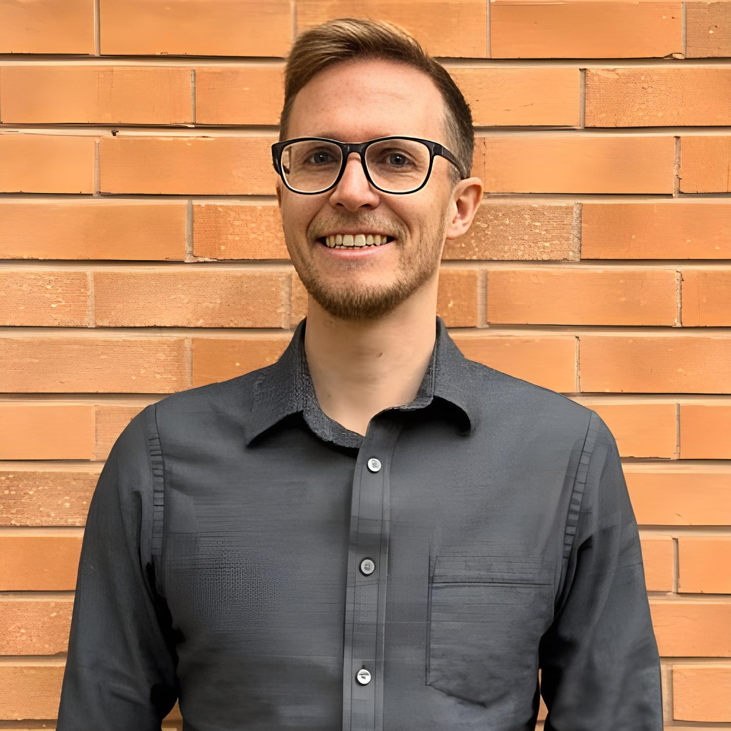 Portrait of Steven Denham.